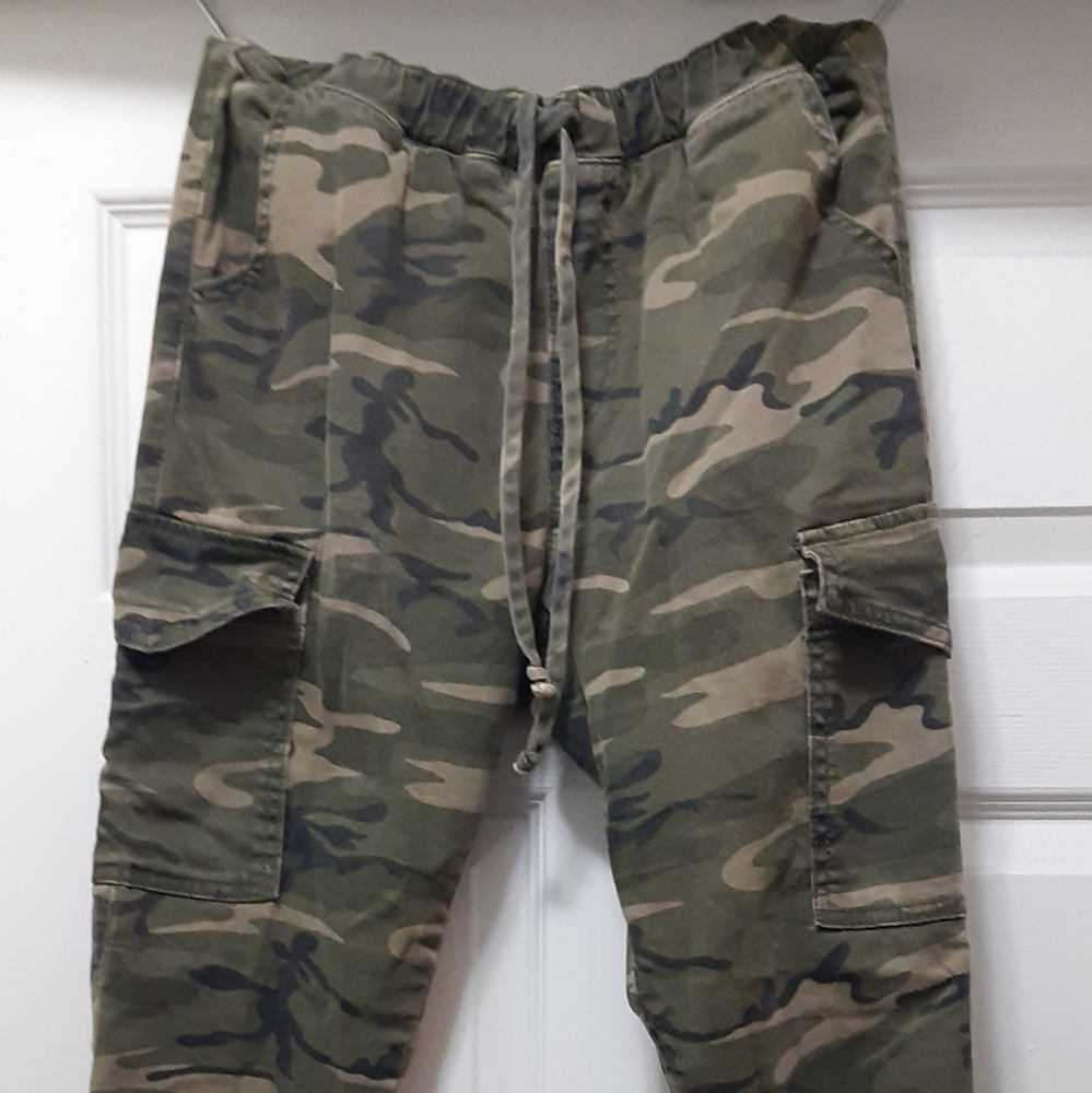 Pants - Picture 3 of 6
